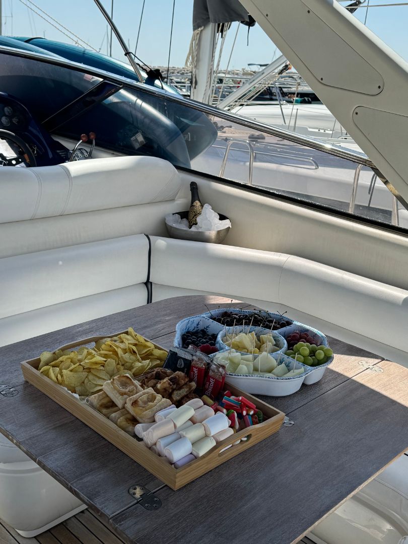 Motor Yacht Rental in Puerto Banús - Gourmet Catering and Premium Amenities