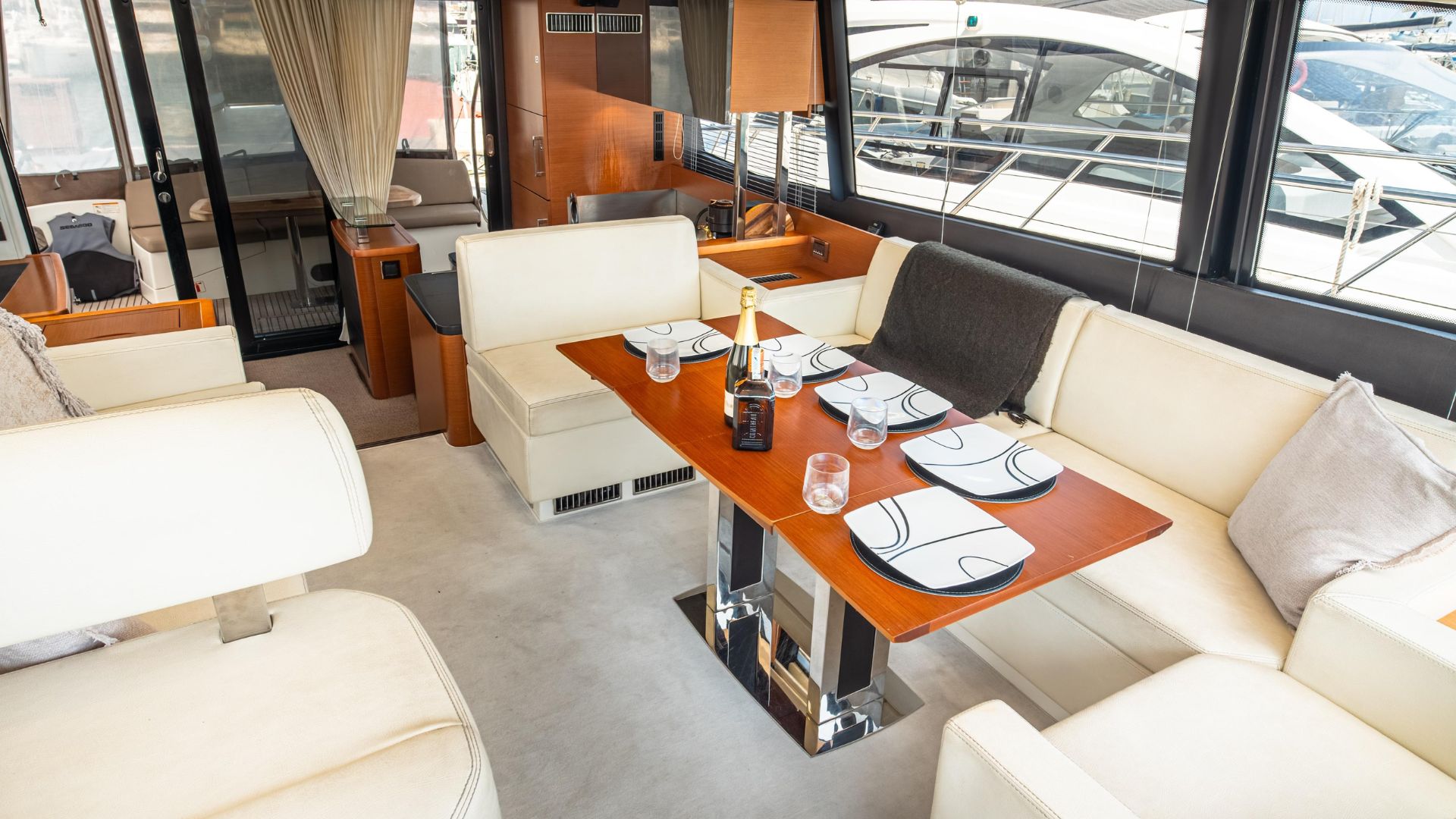 Prestige-500---Cabina-interior