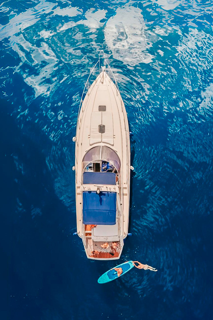 Sunseeker 42 Mustique Dakota overhead view