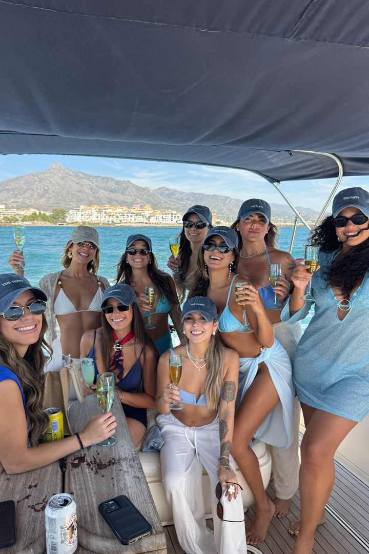 Friends on board the Dakota