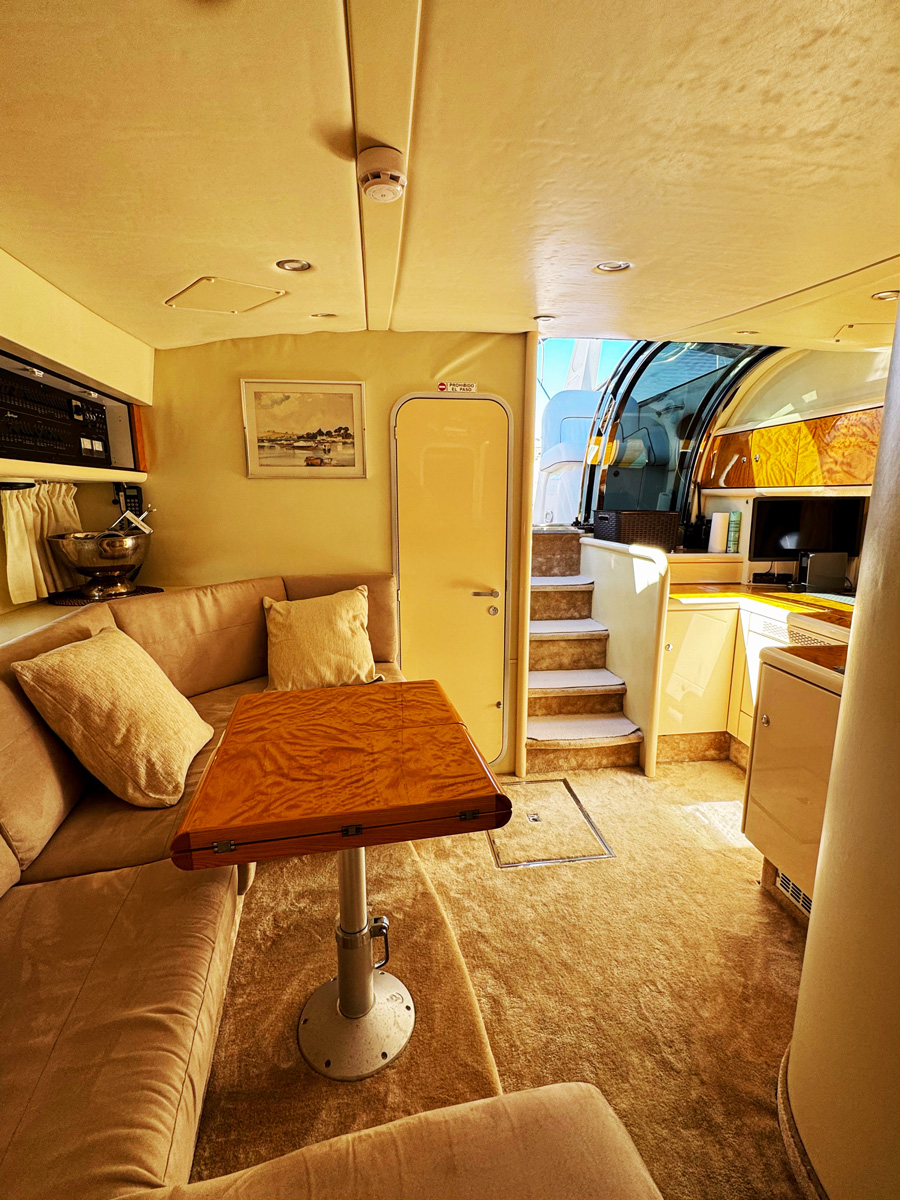 Sunseeker Mustique 42 interior