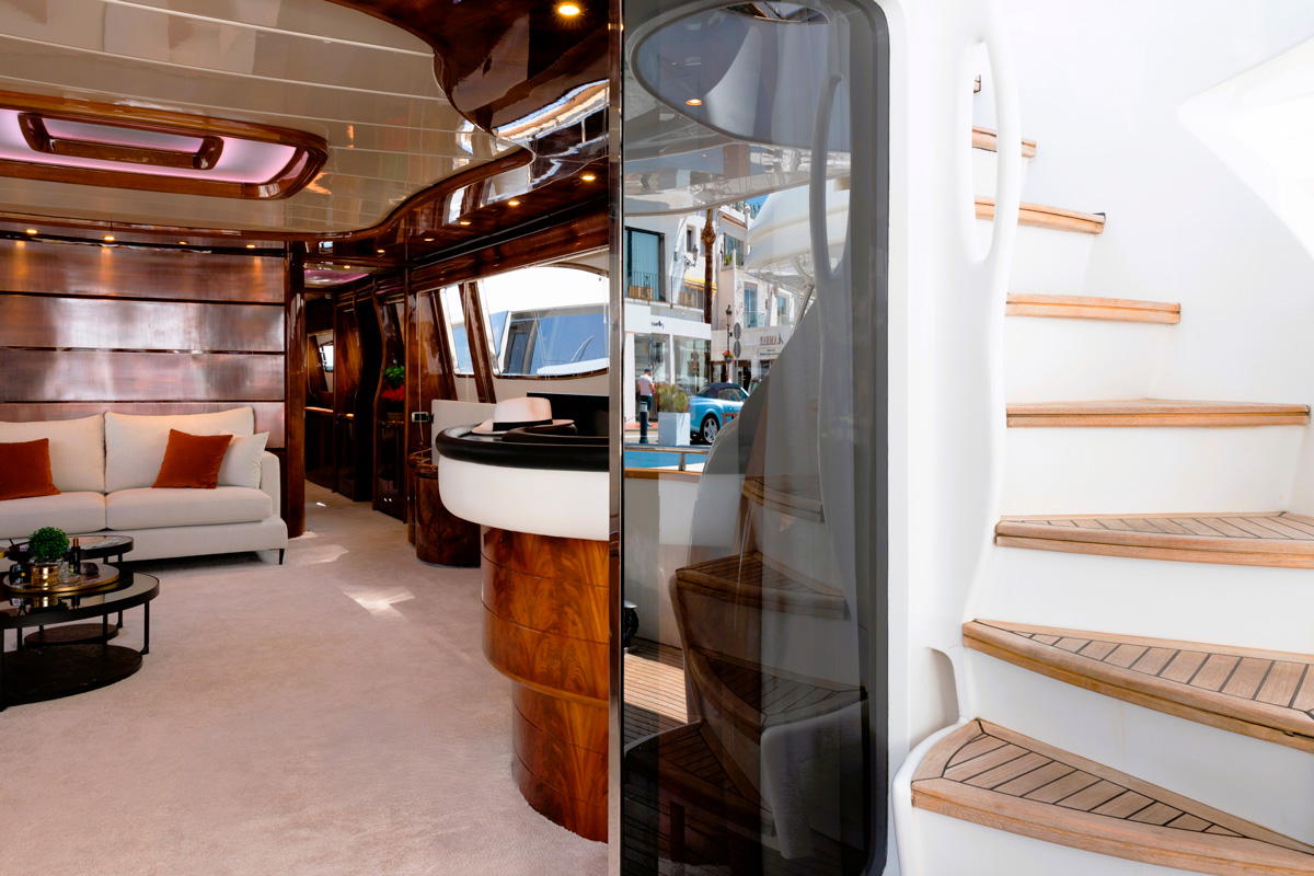 Maiora 26DP lounge and staircase